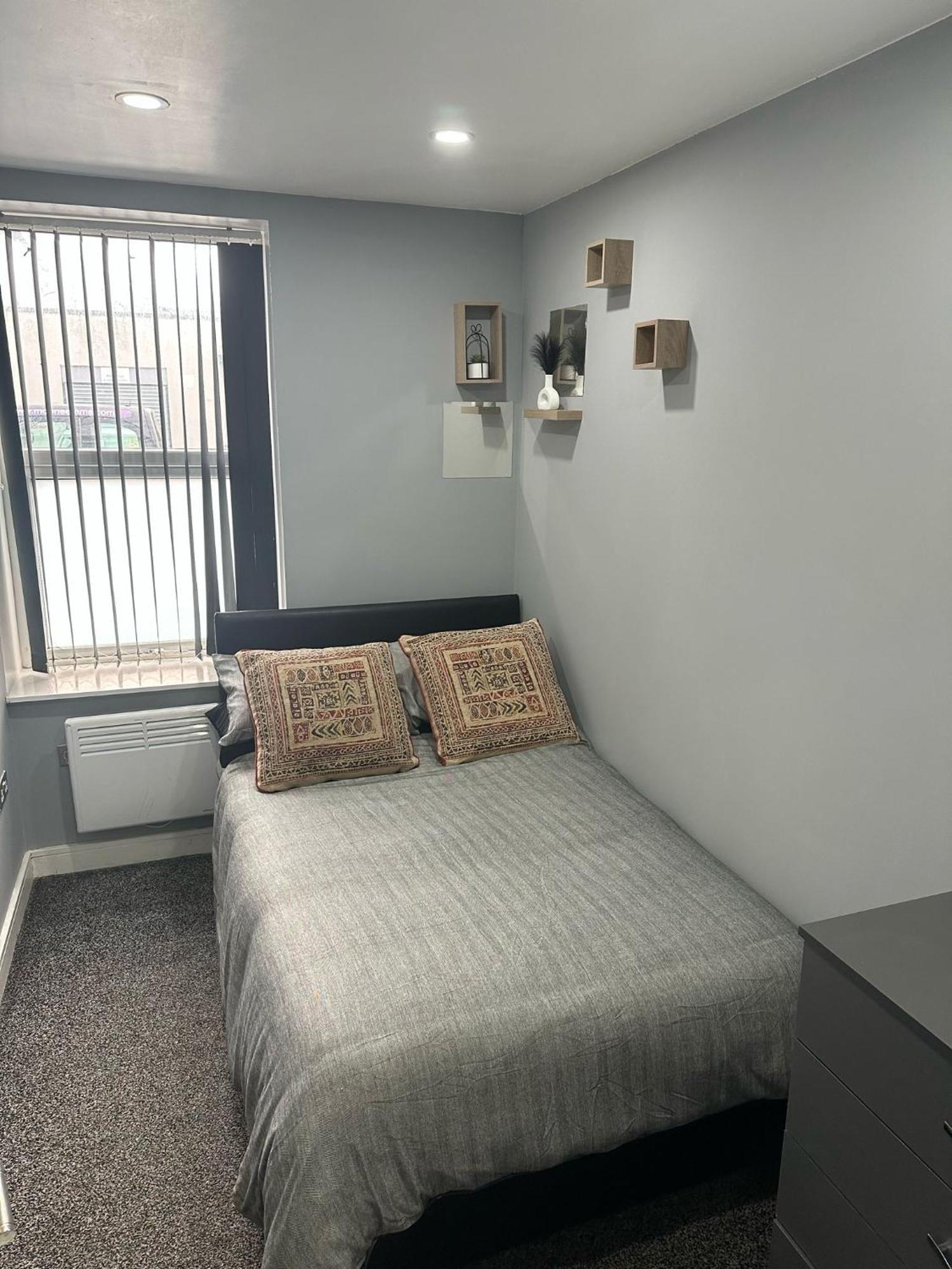 2 Bedroom Flat With Hot Tub Cardiff Extérieur photo